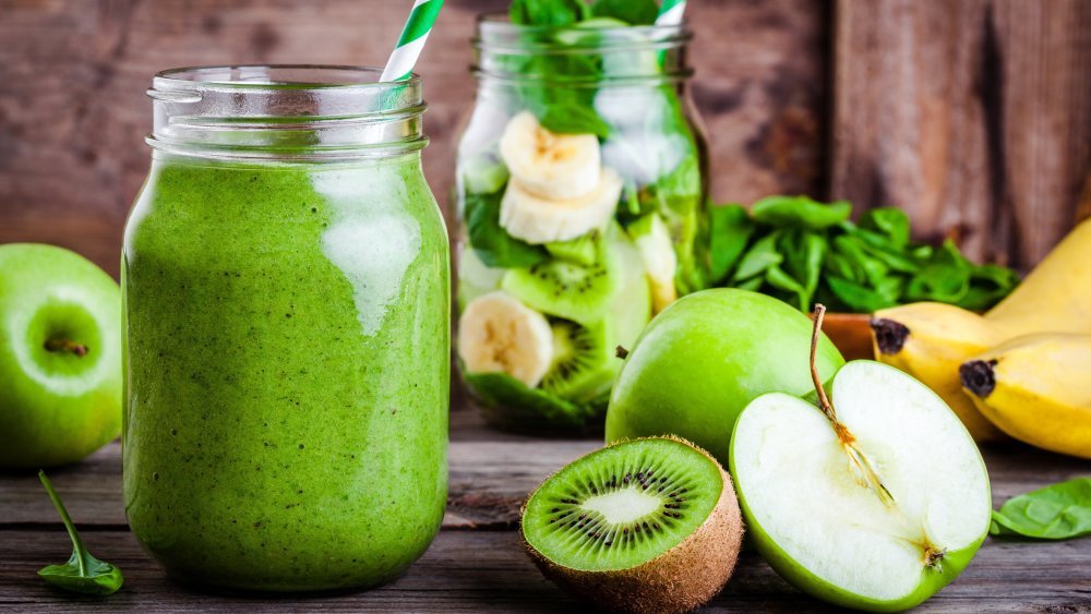 Le meilleur aliment avant la course : un smoothie vert