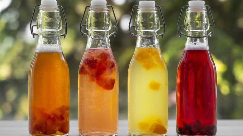 saveurs de kombucha maison en bouteilles