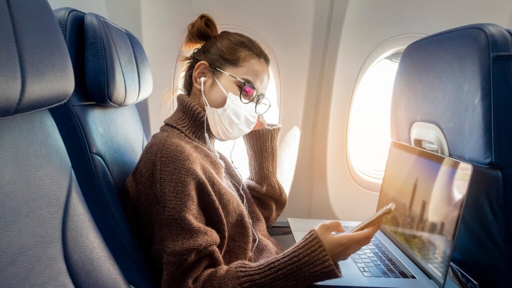 Le meilleur type de masque à porter dans un avion